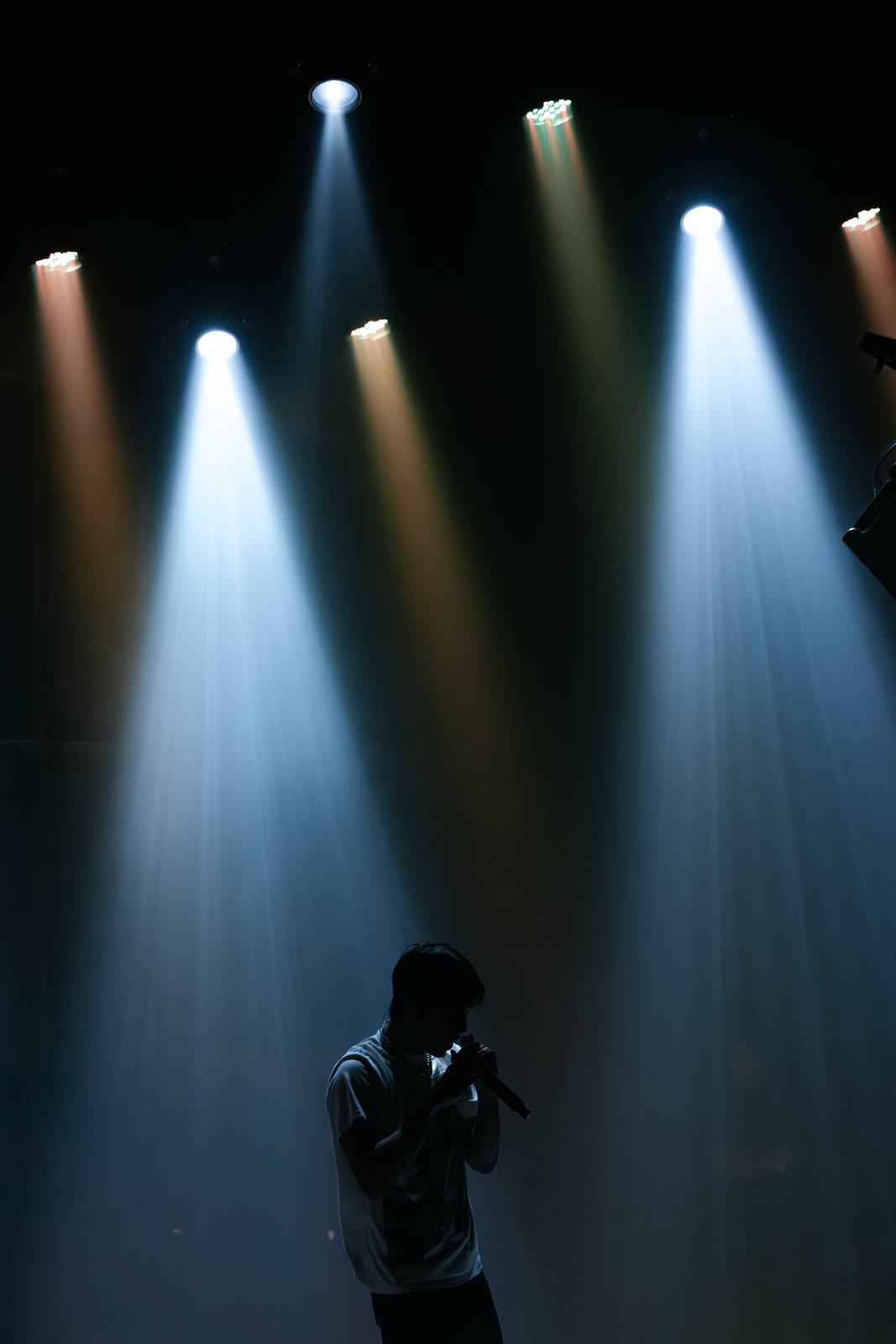 Six spots, one silhouette.