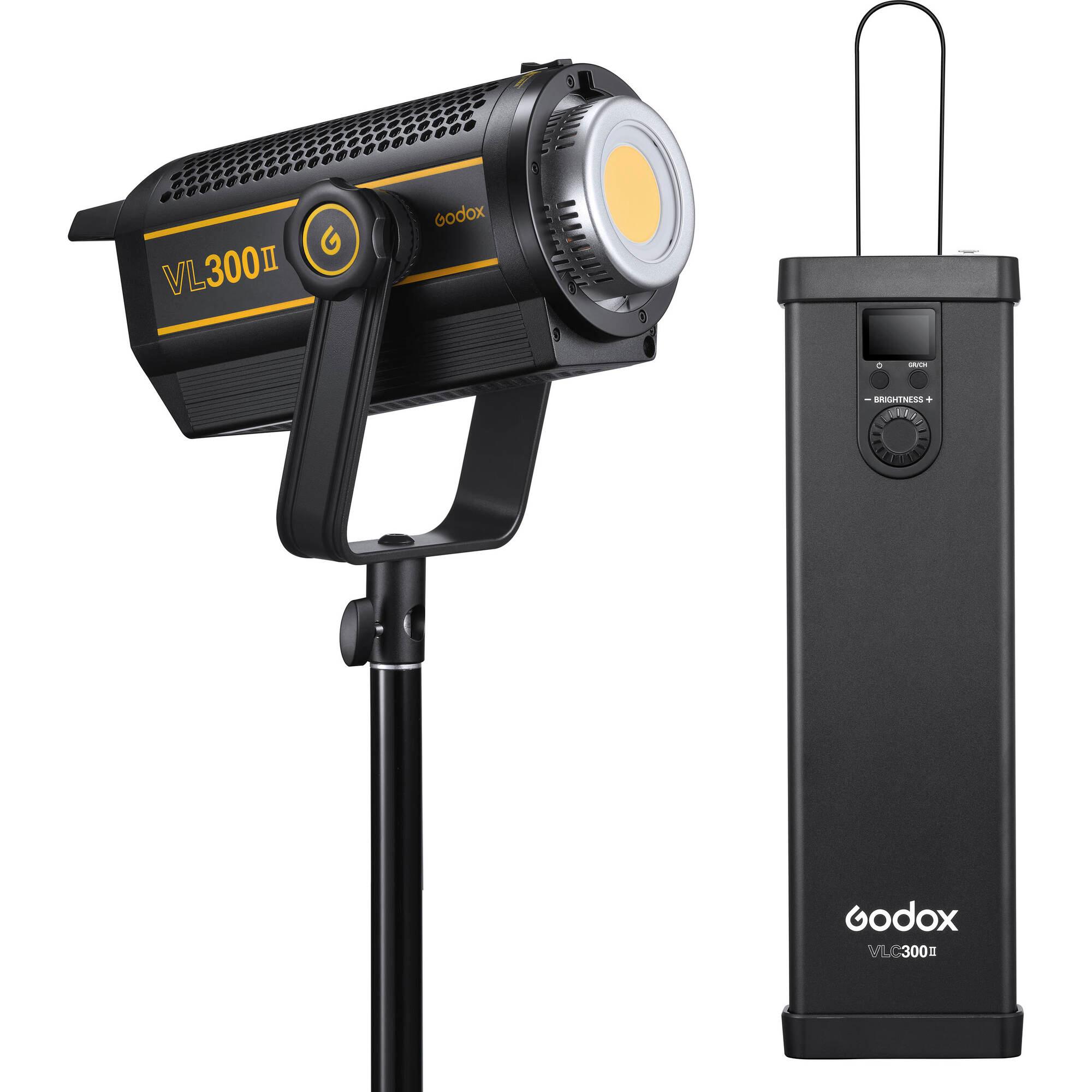 Godox VL300 II, 320 W デイライト LED、Bowens マウント。予算重視のコマーシャル向けミドルクラスの主力キー光。